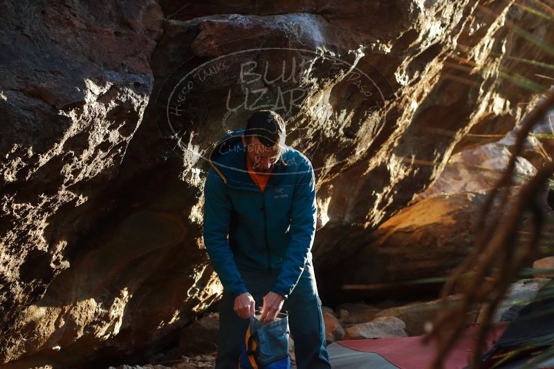Bouldering in Hueco Tanks on 01/29/2020 with Blue Lizard Climbing and Yoga

Filename: SRM_20200129_1804560.jpg
Aperture: f/3.2
Shutter Speed: 1/500
Body: Canon EOS-1D Mark II
Lens: Canon EF 50mm f/1.8 II