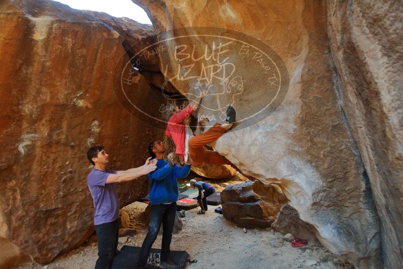 Bouldering in Hueco Tanks on 02/01/2020 with Blue Lizard Climbing and Yoga

Filename: SRM_20200201_1422040.jpg
Aperture: f/3.2
Shutter Speed: 1/250
Body: Canon EOS-1D Mark II
Lens: Canon EF 16-35mm f/2.8 L