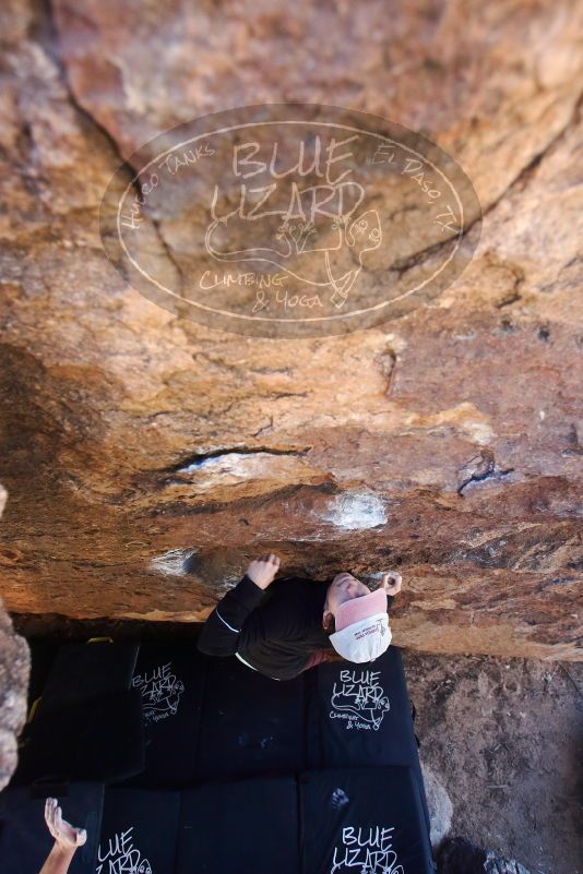 Bouldering in Hueco Tanks on 02/08/2020 with Blue Lizard Climbing and Yoga

Filename: SRM_20200208_1136330.jpg
Aperture: f/3.5
Shutter Speed: 1/250
Body: Canon EOS-1D Mark II
Lens: Canon EF 16-35mm f/2.8 L