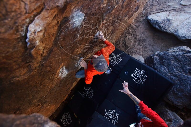 Bouldering in Hueco Tanks on 02/08/2020 with Blue Lizard Climbing and Yoga

Filename: SRM_20200208_1139440.jpg
Aperture: f/3.2
Shutter Speed: 1/250
Body: Canon EOS-1D Mark II
Lens: Canon EF 16-35mm f/2.8 L