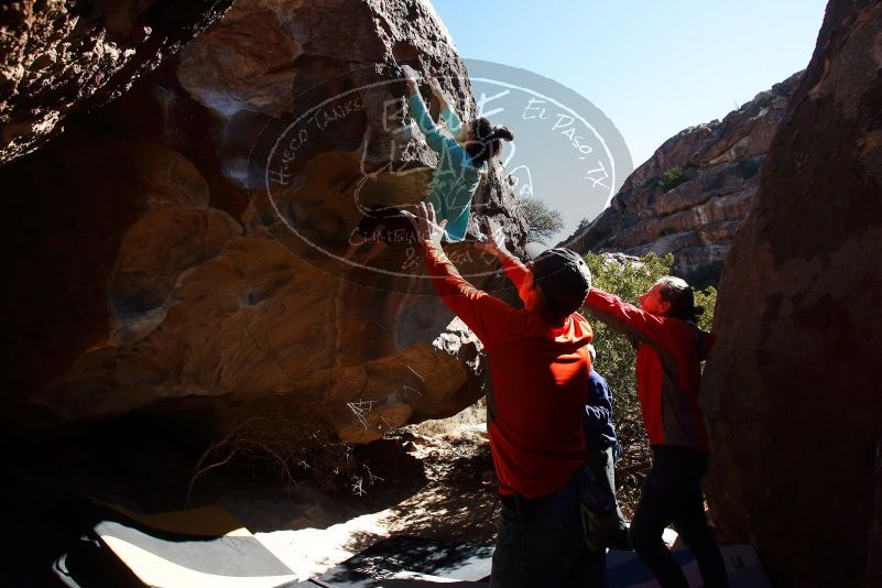 Bouldering in Hueco Tanks on 02/08/2020 with Blue Lizard Climbing and Yoga

Filename: SRM_20200208_1157300.jpg
Aperture: f/7.1
Shutter Speed: 1/250
Body: Canon EOS-1D Mark II
Lens: Canon EF 16-35mm f/2.8 L