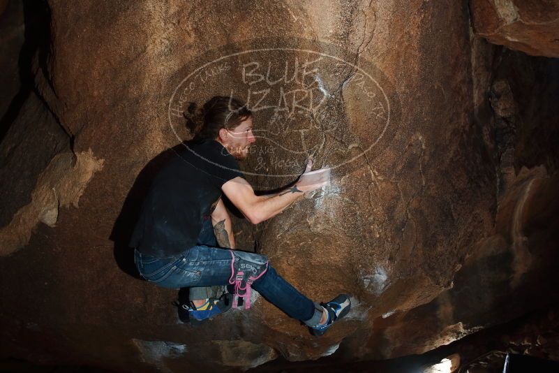 Bouldering in Hueco Tanks on 02/08/2020 with Blue Lizard Climbing and Yoga

Filename: SRM_20200208_1506040.jpg
Aperture: f/5.6
Shutter Speed: 1/250
Body: Canon EOS-1D Mark II
Lens: Canon EF 16-35mm f/2.8 L