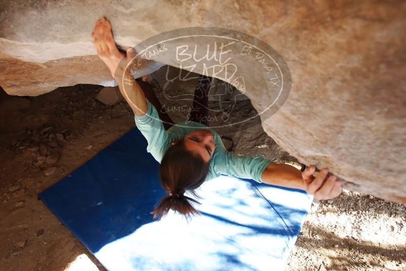 Bouldering in Hueco Tanks on 02/08/2020 with Blue Lizard Climbing and Yoga

Filename: SRM_20200208_1641070.jpg
Aperture: f/3.5
Shutter Speed: 1/250
Body: Canon EOS-1D Mark II
Lens: Canon EF 16-35mm f/2.8 L