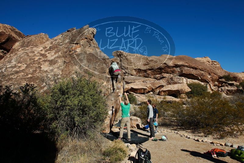Bouldering in Hueco Tanks on 02/16/2020 with Blue Lizard Climbing and Yoga

Filename: SRM_20200216_1056330.jpg
Aperture: f/7.1
Shutter Speed: 1/500
Body: Canon EOS-1D Mark II
Lens: Canon EF 16-35mm f/2.8 L