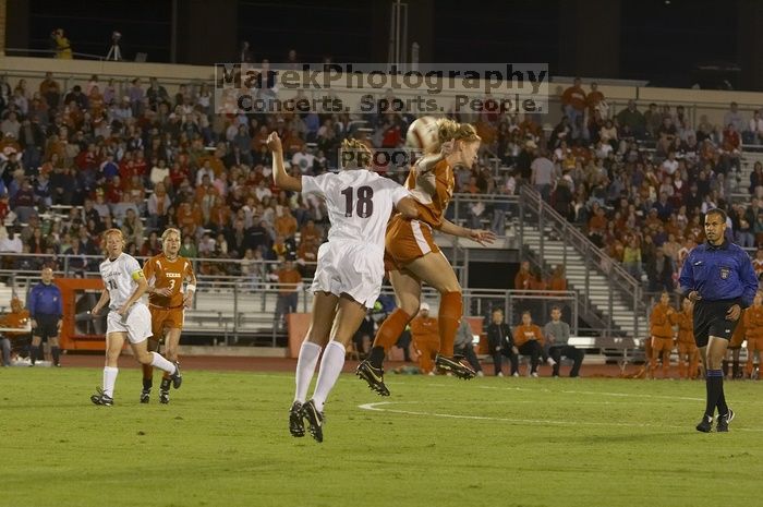 Kelsey Carpenter, #13.  The lady longhorns beat Texas A&M 1-0 in soccer Friday night.

Filename: SRM_20061027_1911569.jpg
Aperture: f/4.0
Shutter Speed: 1/500
Body: Canon EOS 20D
Lens: Canon EF 80-200mm f/2.8 L