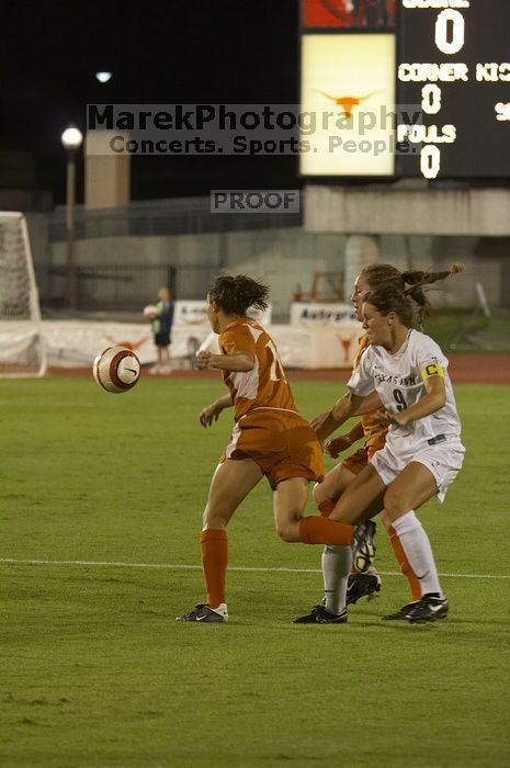 Priscilla Fite, #12.  The lady longhorns beat Texas A&M 1-0 in soccer Friday night.

Filename: SRM_20061027_1913307.jpg
Aperture: f/4.0
Shutter Speed: 1/500
Body: Canon EOS 20D
Lens: Canon EF 80-200mm f/2.8 L