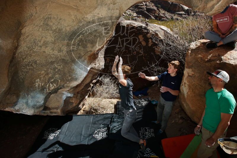Bouldering in Hueco Tanks on 02/16/2020 with Blue Lizard Climbing and Yoga

Filename: SRM_20200216_1358380.jpg
Aperture: f/8.0
Shutter Speed: 1/250
Body: Canon EOS-1D Mark II
Lens: Canon EF 16-35mm f/2.8 L