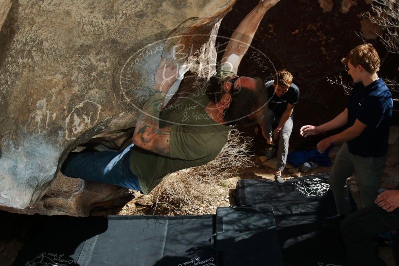 Bouldering in Hueco Tanks on 02/16/2020 with Blue Lizard Climbing and Yoga

Filename: SRM_20200216_1402040.jpg
Aperture: f/8.0
Shutter Speed: 1/250
Body: Canon EOS-1D Mark II
Lens: Canon EF 16-35mm f/2.8 L