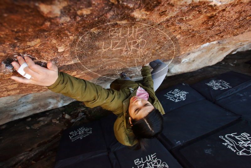 Bouldering in Hueco Tanks on 02/16/2020 with Blue Lizard Climbing and Yoga

Filename: SRM_20200216_1617590.jpg
Aperture: f/4.5
Shutter Speed: 1/250
Body: Canon EOS-1D Mark II
Lens: Canon EF 16-35mm f/2.8 L