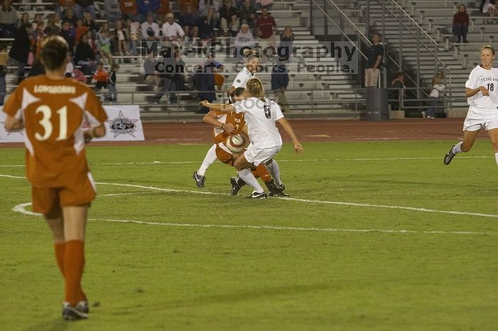 Caitlin Kennedy, #7.  The lady longhorns beat Texas A&M 1-0 in soccer Friday night.

Filename: SRM_20061027_2023343.jpg
Aperture: f/4.0
Shutter Speed: 1/800
Body: Canon EOS 20D
Lens: Canon EF 80-200mm f/2.8 L