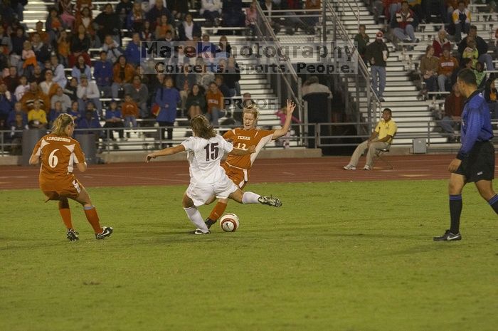 Kelsey Carpenter, #13.  The lady longhorns beat Texas A&M 1-0 in soccer Friday night.

Filename: SRM_20061027_2028125.jpg
Aperture: f/4.0
Shutter Speed: 1/800
Body: Canon EOS 20D
Lens: Canon EF 80-200mm f/2.8 L