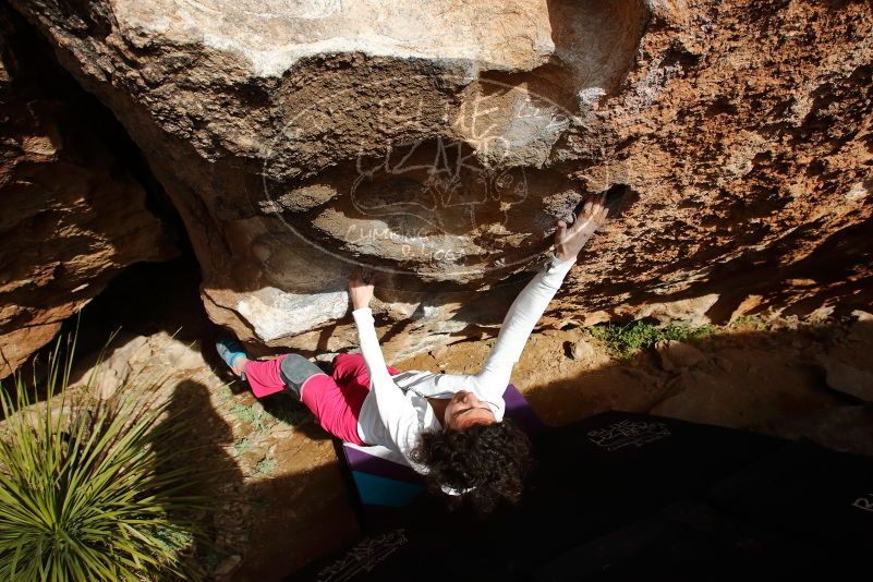 Bouldering in Hueco Tanks on 02/17/2020 with Blue Lizard Climbing and Yoga

Filename: SRM_20200217_1614060.jpg
Aperture: f/7.1
Shutter Speed: 1/500
Body: Canon EOS-1D Mark II
Lens: Canon EF 16-35mm f/2.8 L