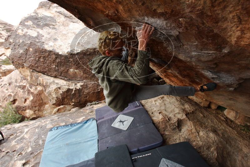 Bouldering in Hueco Tanks on 02/21/2020 with Blue Lizard Climbing and Yoga

Filename: SRM_20200221_1416330.jpg
Aperture: f/5.0
Shutter Speed: 1/320
Body: Canon EOS-1D Mark II
Lens: Canon EF 16-35mm f/2.8 L