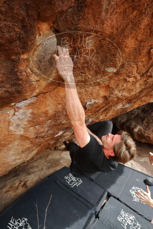 Bouldering in Hueco Tanks on 02/28/2020 with Blue Lizard Climbing and Yoga
Filename: SRM_20200228_1526590.jpg
Aperture: f/7.1
Shutter Speed: 1/250
Body: Canon EOS-1D Mark II
Lens: Canon EF 16-35mm f/2.8 L