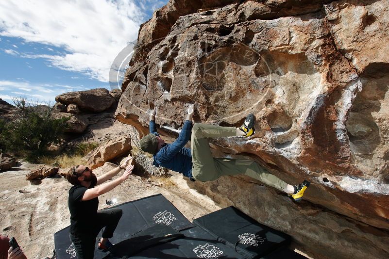 Bouldering in Hueco Tanks on 02/29/2020 with Blue Lizard Climbing and Yoga

Filename: SRM_20200229_1153050.jpg
Aperture: f/8.0
Shutter Speed: 1/250
Body: Canon EOS-1D Mark II
Lens: Canon EF 16-35mm f/2.8 L