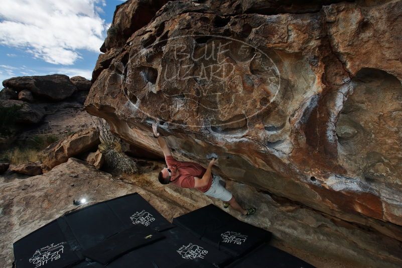 Bouldering in Hueco Tanks on 02/29/2020 with Blue Lizard Climbing and Yoga

Filename: SRM_20200229_1153460.jpg
Aperture: f/8.0
Shutter Speed: 1/250
Body: Canon EOS-1D Mark II
Lens: Canon EF 16-35mm f/2.8 L