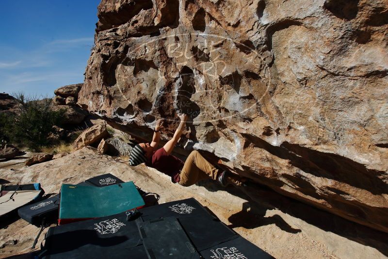 Bouldering in Hueco Tanks on 03/06/2020 with Blue Lizard Climbing and Yoga

Filename: SRM_20200306_1108280.jpg
Aperture: f/7.1
Shutter Speed: 1/500
Body: Canon EOS-1D Mark II
Lens: Canon EF 16-35mm f/2.8 L