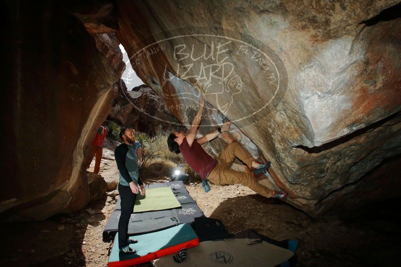 Bouldering in Hueco Tanks on 03/06/2020 with Blue Lizard Climbing and Yoga

Filename: SRM_20200306_1238230.jpg
Aperture: f/8.0
Shutter Speed: 1/250
Body: Canon EOS-1D Mark II
Lens: Canon EF 16-35mm f/2.8 L