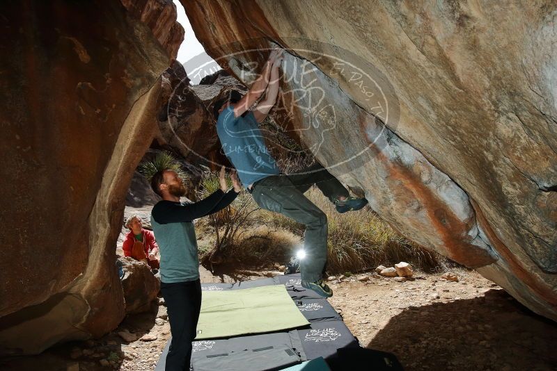 Bouldering in Hueco Tanks on 03/06/2020 with Blue Lizard Climbing and Yoga

Filename: SRM_20200306_1242180.jpg
Aperture: f/8.0
Shutter Speed: 1/250
Body: Canon EOS-1D Mark II
Lens: Canon EF 16-35mm f/2.8 L