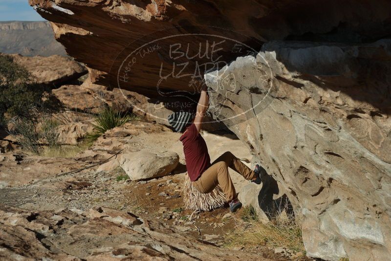 Bouldering in Hueco Tanks on 03/06/2020 with Blue Lizard Climbing and Yoga

Filename: SRM_20200306_1651120.jpg
Aperture: f/4.0
Shutter Speed: 1/1250
Body: Canon EOS-1D Mark II
Lens: Canon EF 50mm f/1.8 II