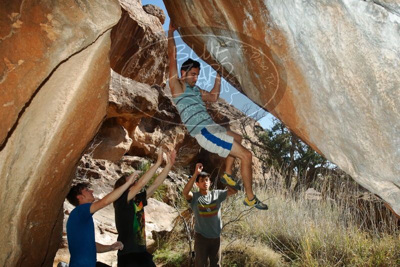 Bouldering in Hueco Tanks on 03/16/2020 with Blue Lizard Climbing and Yoga

Filename: SRM_20200316_1557020.jpg
Aperture: f/8.0
Shutter Speed: 1/250
Body: Canon EOS-1D Mark II
Lens: Canon EF 16-35mm f/2.8 L