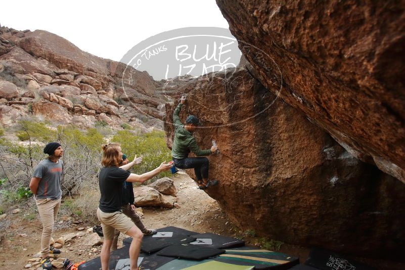Bouldering in Hueco Tanks on 03/15/2020 with Blue Lizard Climbing and Yoga

Filename: SRM_20200315_1035130.jpg
Aperture: f/4.0
Shutter Speed: 1/1250
Body: Canon EOS-1D Mark II
Lens: Canon EF 16-35mm f/2.8 L