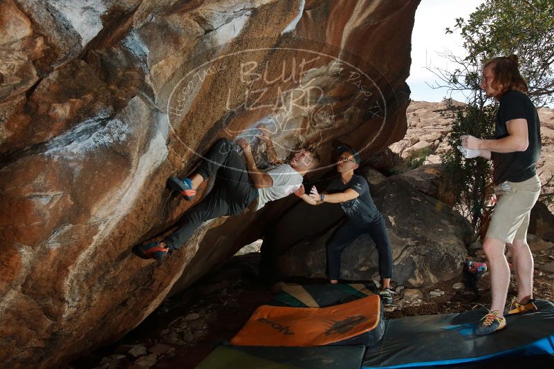 Bouldering in Hueco Tanks on 03/15/2020 with Blue Lizard Climbing and Yoga

Filename: SRM_20200315_1446540.jpg
Aperture: f/8.0
Shutter Speed: 1/250
Body: Canon EOS-1D Mark II
Lens: Canon EF 16-35mm f/2.8 L