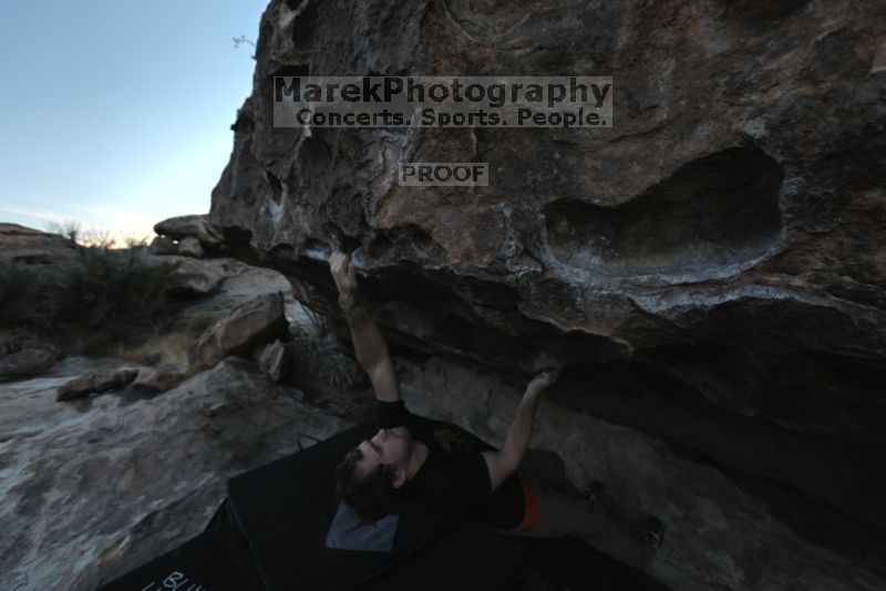 

Filename: SRM_20211107_2245250.jpg
Aperture: f/5.6
Shutter Speed: 1/500
Body: Canon EOS R6
Lens: Canon EF 16-35mm f/2.8 L
