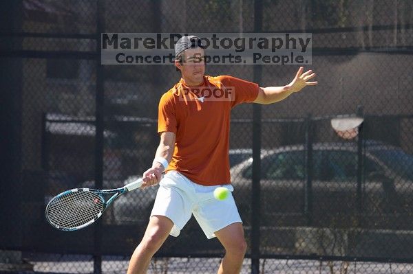 Luis Diaz Barriga.  The University of Texas (UT) men's tennis team defeated Georgia Tech (GT) Saturday, February 24, 2007..

Filename: SRM_20070224_1329108.jpg
Aperture: f/4.5
Shutter Speed: 1/800
Body: Canon EOS-1D Mark II
Lens: Canon EF 80-200mm f/2.8 L