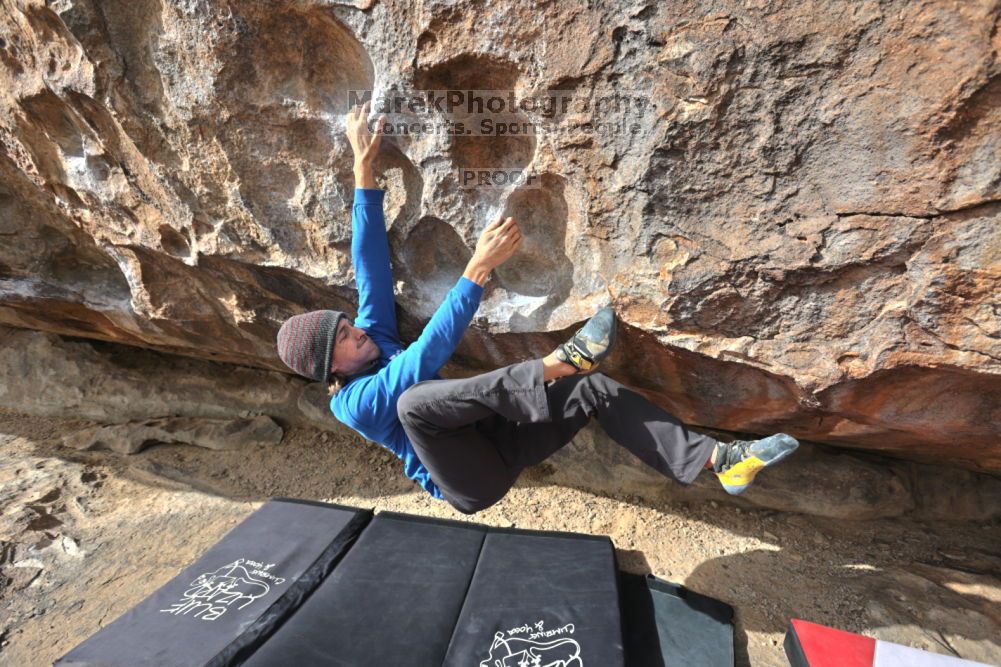 

Filename: SRM_20211210_1210540.jpg
Aperture: f/5.6
Shutter Speed: 1/1000
Body: Canon EOS R6
Lens: Canon EF 16-35mm f/2.8 L