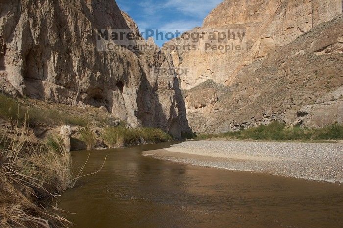 Camping and hiking in Big Bend National Park, west Texas, New Years 2007.

Filename: SRM_20070102_1428203.jpg
Aperture: f/10.0
Shutter Speed: 1/160
Body: Canon EOS 20D
Lens: Canon EF-S 18-55mm f/3.5-5.6