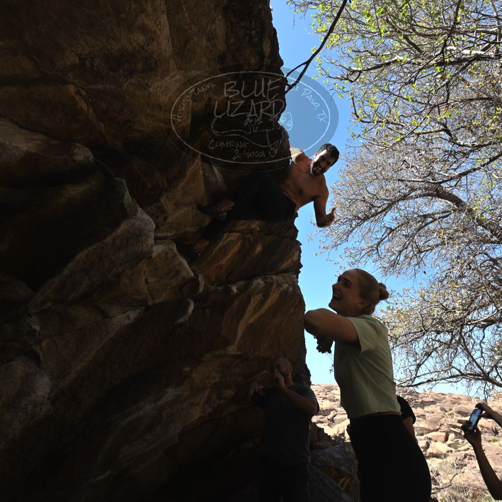 

Filename: SRM_20220408_1328471.jpg
Aperture: f/5.6
Shutter Speed: 1/320
Body: Canon EOS R6
Lens: Canon EF 16-35mm f/2.8 L