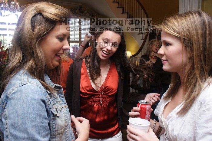 Kappa Kappa Gamma (KKG) hosted a parents' weekend barbecue before the UT vs Nebraska football game on Saturday, October 27, 2007 at their sorority house.

Filename: SRM_20071027_1243124.jpg
Aperture: f/8.0
Shutter Speed: 1/30
Body: Canon EOS 20D
Lens: Canon EF-S 18-55mm f/3.5-5.6