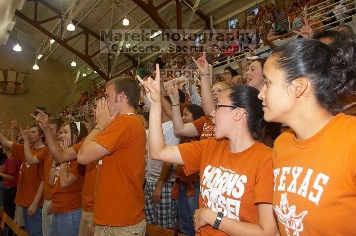 The Longhorns defeated the Huskers 3-0 on Wednesday night, October 24, 2007 at Gregory Gym.

Filename: SRM_20071024_1833264.jpg
Aperture: f/5.6
Shutter Speed: 1/100
Body: Canon EOS 20D
Lens: Canon EF-S 18-55mm f/3.5-5.6