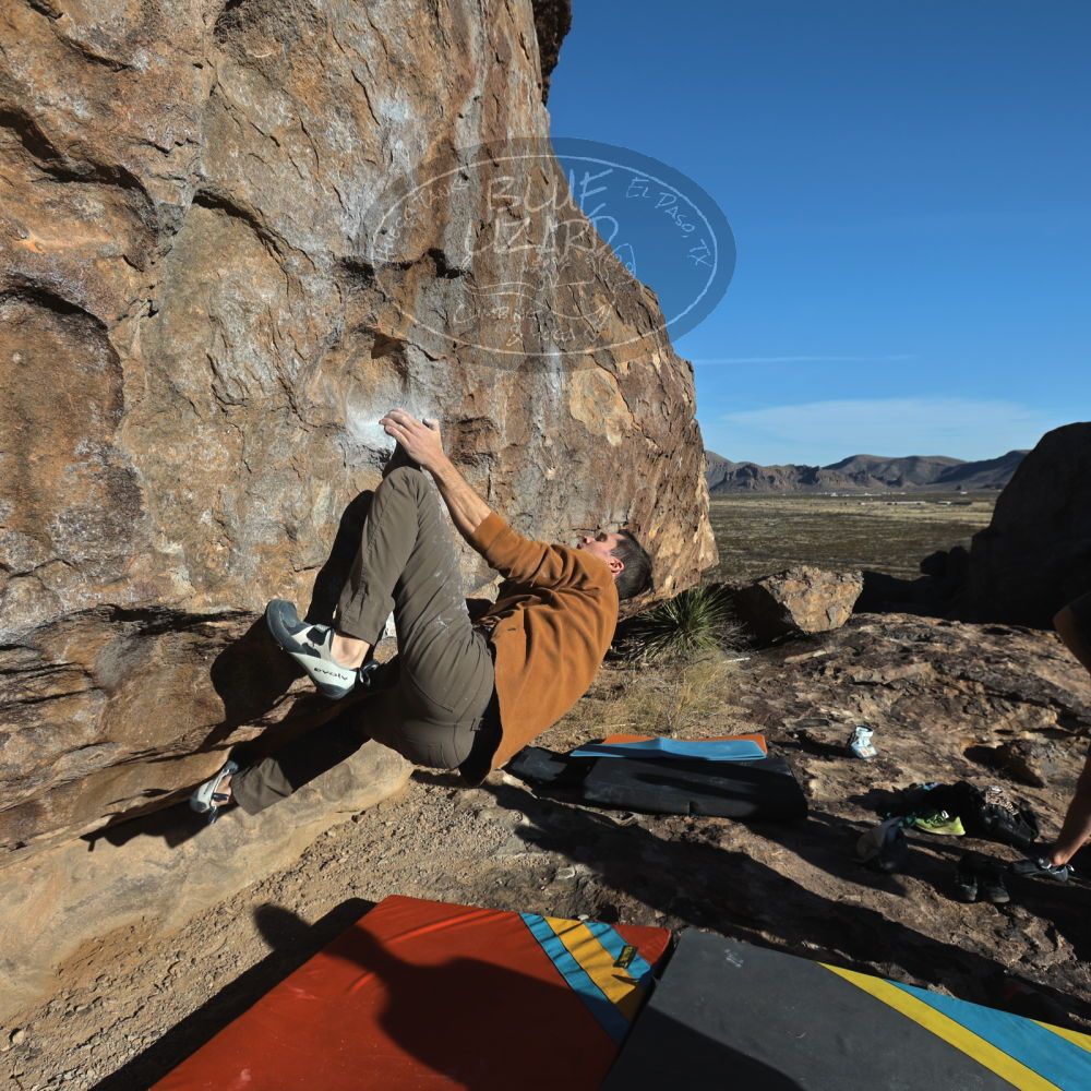 

Filename: SRM_20230114_0922260.jpg
Aperture: f/5.6
Shutter Speed: 1/640
Body: Canon EOS R6
Lens: Canon EF 16-35mm f/2.8 L
