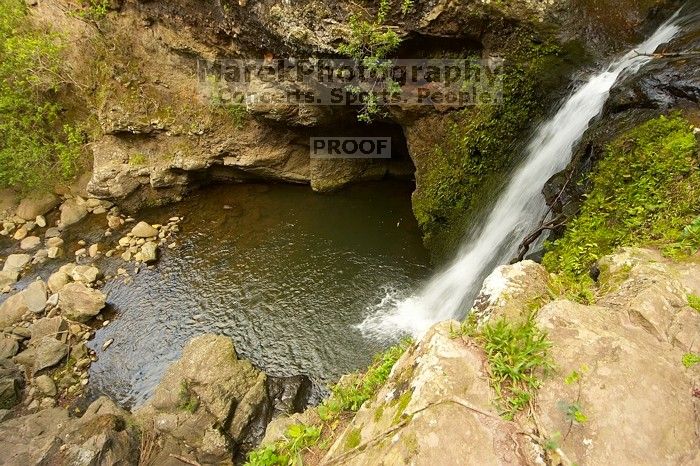 

Filename: SRM_20071219_1648234.jpg
Aperture: f/8.0
Shutter Speed: 1/20
Body: Canon EOS-1D Mark II
Lens: Sigma 15-30mm f/3.5-4.5 EX Aspherical DG DF