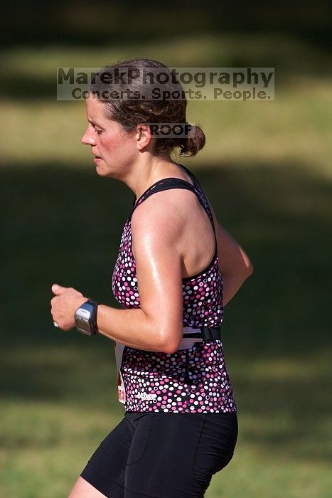 Beth Marek (bib #81) of Austin placed 4 in her age group (F 30-34) with an overall time of 01:46:51 at The Howdy Du duathlon in Berry Springs Park, Georgetown, Sunday July 6, 2008.

Filename: SRM_20080706_0907426.jpg
Aperture: f/4.0
Shutter Speed: 1/500
Body: Canon EOS 20D
Lens: Canon EF 300mm f/2.8 L IS