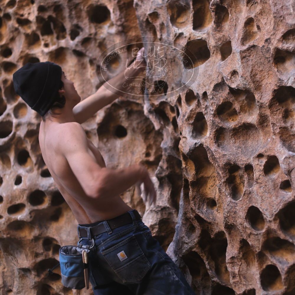 

Filename: SRM_20250316_1421070.jpg
Aperture: f/2.2
Shutter Speed: 1/200
Body: Canon EOS R6
Lens: Canon EF 50mm f/1.8 II