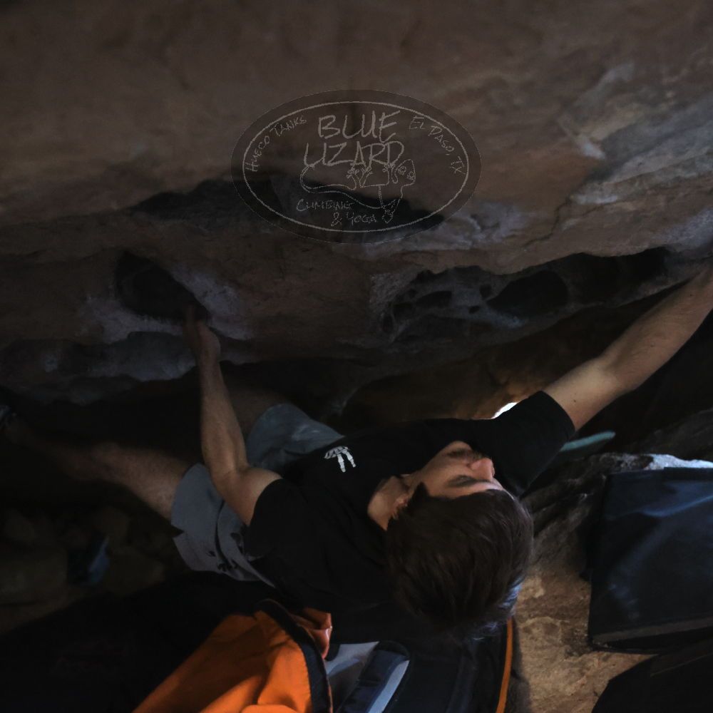 

Filename: SRM_20251126_1204390.jpg
Aperture: f/2.8
Shutter Speed: 1/400
Body: Canon EOS R6
Lens: Canon EF 16-35mm f/2.8 L