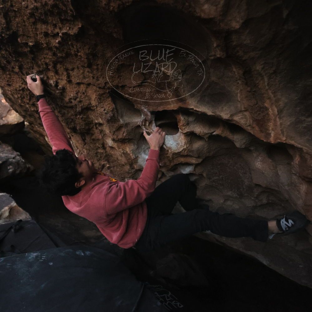 Filename: SRM_20251126_1721230.jpg
Aperture: f/4.0
Shutter Speed: 1/250
Body: Canon EOS R6
Lens: Canon EF 16-35mm f/2.8 L