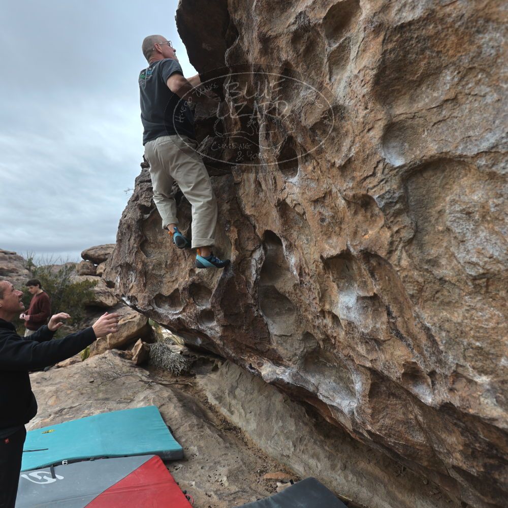 

Filename: SRM_20260101_1051570.jpg
Aperture: f/4.0
Shutter Speed: 1/640
Body: Canon EOS R6
Lens: Canon EF 16-35mm f/2.8 L