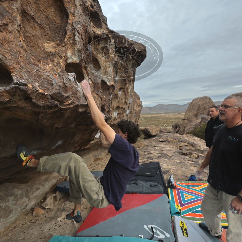 

Filename: SRM_20260101_1054150.jpg
Aperture: f/4.0
Shutter Speed: 1/640
Body: Canon EOS R6
Lens: Canon EF 16-35mm f/2.8 L