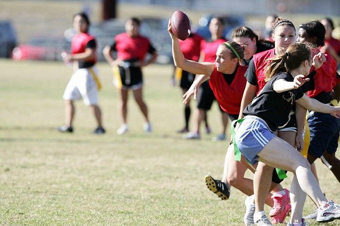 The Cheetahs (chemical engineering team) lost in the Fall 2008 UT flag football intramural championship game on November 9, 2008.

Filename: SRM_20081109_15165818.jpg
Aperture: f/4.0
Shutter Speed: 1/2000
Body: Canon EOS-1D Mark II
Lens: Canon EF 300mm f/2.8 L IS