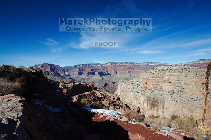 Backpacking the Grand Canyon with Beth, New Years 2009.

Filename: SRM_20090101_14153431.jpg
Aperture: f/16.0
Shutter Speed: 1/60
Body: Canon EOS-1D Mark II
Lens: Canon EF 16-35mm f/2.8 L