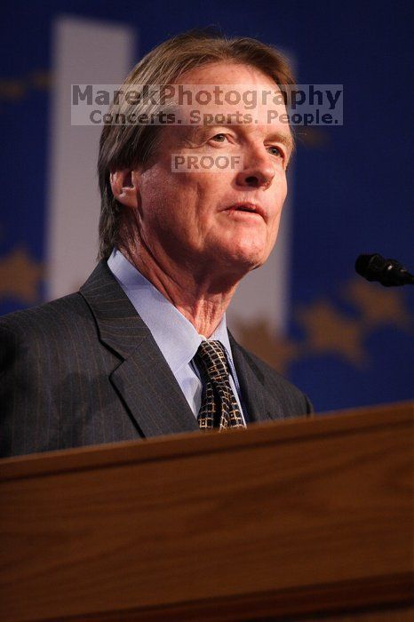 UT President William Powers Jr. speaks at the opening plenary session of the CGIU meeting.  Day one of the 2nd Annual Clinton Global Initiative University (CGIU) meeting was held at The University of Texas at Austin, Friday, February 13, 2009.

Filename: SRM_20090213_16304933.jpg
Aperture: f/2.8
Shutter Speed: 1/250
Body: Canon EOS 20D
Lens: Canon EF 300mm f/2.8 L IS