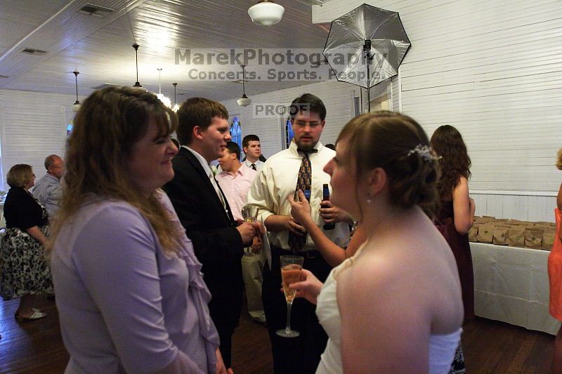 Kirsten Porter and Daniel Carr's wedding, Saturday, July 25, 2009.
Filename: SRM_20090725_20391020.JPG
Aperture: f/2.8
Shutter Speed: 1/25
Body: Canon EOS 20D
Lens: Canon EF 16-35mm f/2.8 L