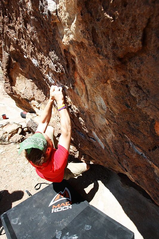 Steve Marek rock climbing in Hueco Tanks State Park and Historic Site during the Hueco Tanks Awesome Fest 2010 trip, Saturday, May 22, 2010.

Filename: SRM_20100522_12240430.JPG
Aperture: f/8.0
Shutter Speed: 1/400
Body: Canon EOS-1D Mark II
Lens: Canon EF 16-35mm f/2.8 L