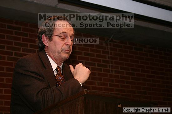 Weekly meeting of the Undergraduate House of Representatives (UHR), March 23, 2004.
Filename: img_3735_std.jpg
Aperture: f/5.6
Shutter Speed: 1/100
Body: Canon EOS DIGITAL REBEL
Lens: Canon EF-S 18-55mm f/3.5-5.6
