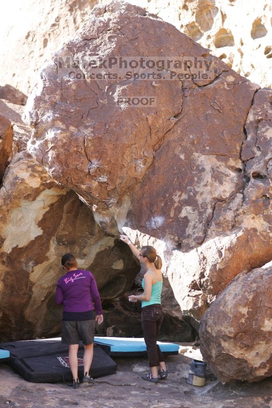 Bouldering during the Hueco Tanks Awesome Fest 14.2.

Filename: srm_20140223_11214241.jpg
Aperture: f/4.0
Shutter Speed: 1/500
Body: Canon EOS-1D Mark II
Lens: Canon EF 85mm f/1.2 L II