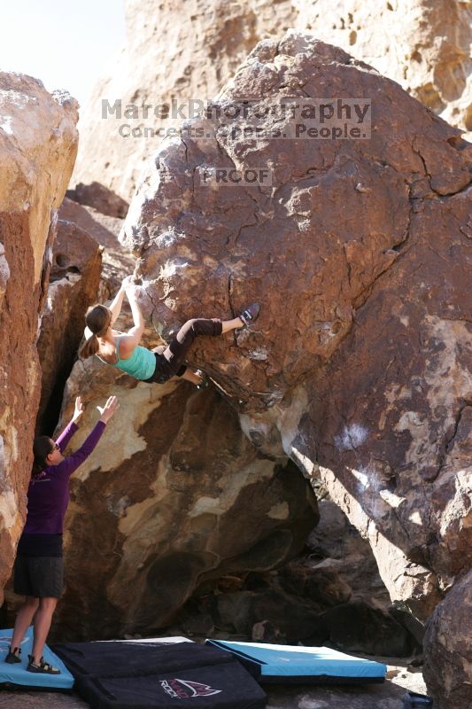 Bouldering during the Hueco Tanks Awesome Fest 14.2.

Filename: srm_20140223_11233258.jpg
Aperture: f/4.0
Shutter Speed: 1/800
Body: Canon EOS-1D Mark II
Lens: Canon EF 85mm f/1.2 L II